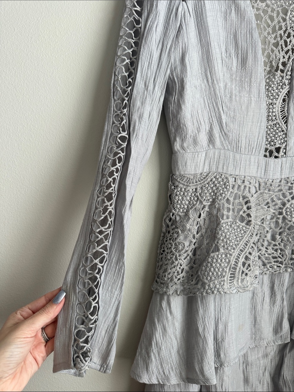 Seven Wonders Gray Lace Tie Dress - Picture 4 of 8